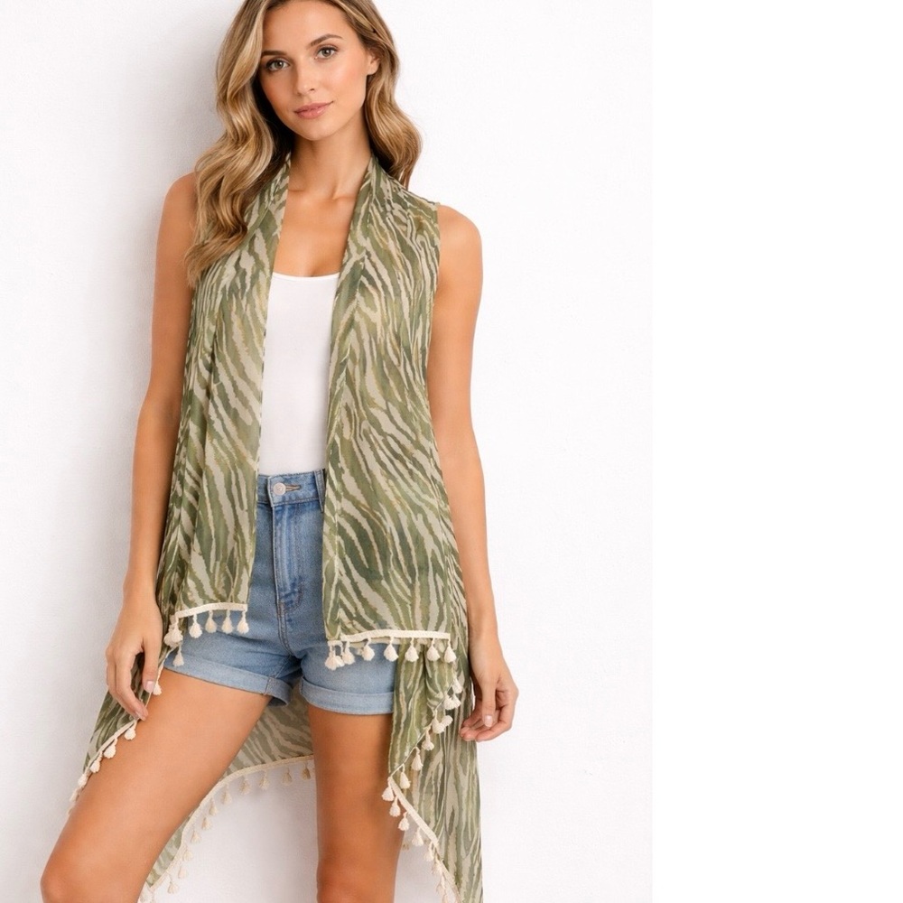 Lavello NWT Cutting Edge Green Zebra Print Tassel-Trim Sleeveless Kimono One Sz